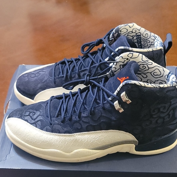 Air Jordan 12 Retro International Flight worn 1 - Picture 2 of 4